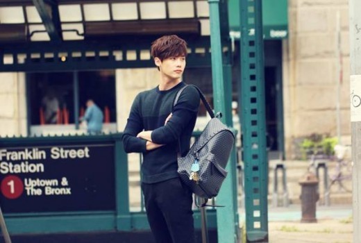 이종석 근황 공개, 뉴욕까지 홀린 우월한 비주얼