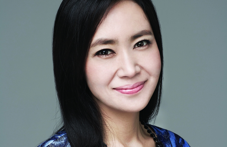 배우 김선경, 영화 ‘여름에 내리는 눈’서 막장드라마 작가 변신!