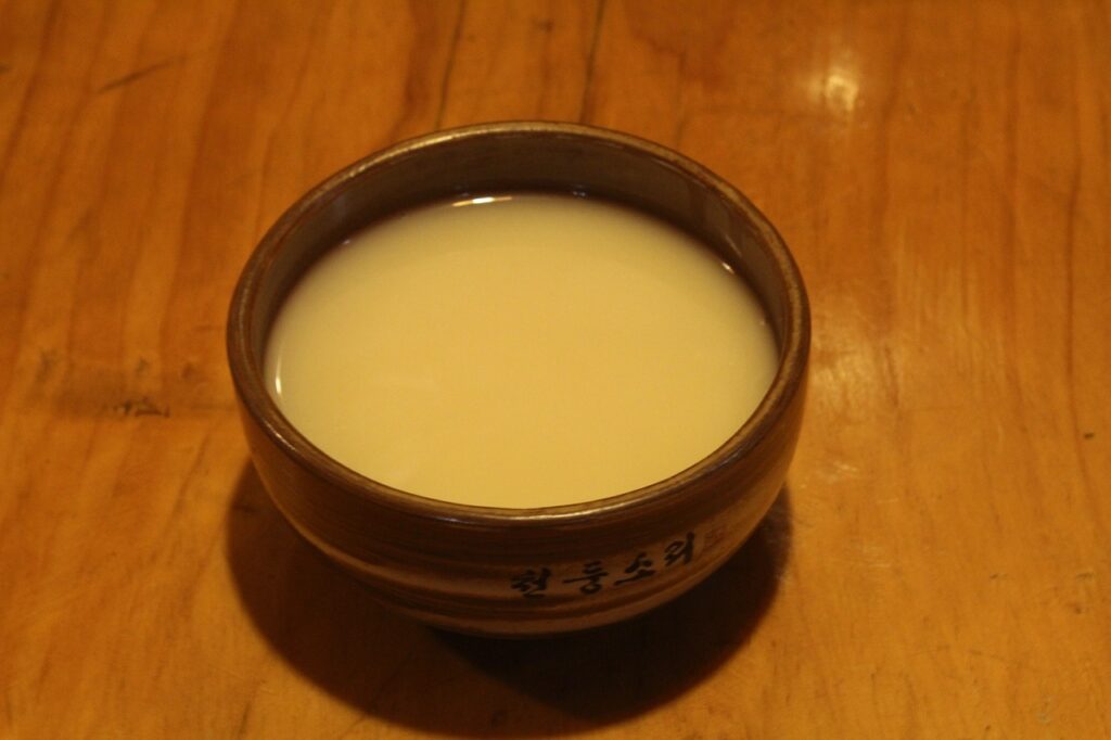 수난(受難)… 술(酒) 그리고 시(詩) : 전통주의 수난사