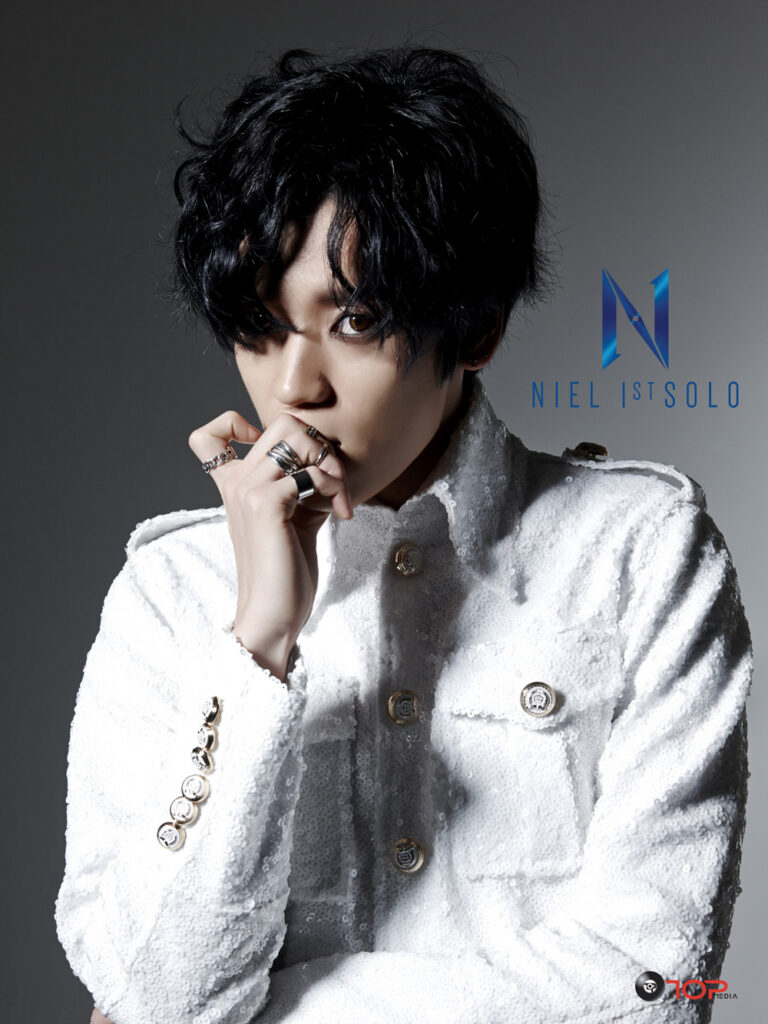 틴탑 ‘니엘’, 컴백 오피셜포토 공개! 눈빛으로 ‘소년미+퇴폐미’ 동시 발산!
